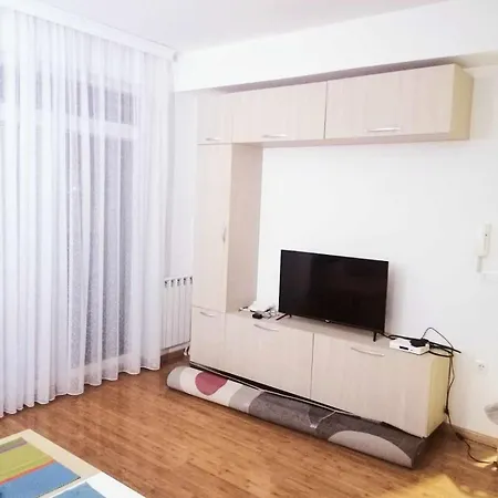 Apartment Cozy Modern Apt *